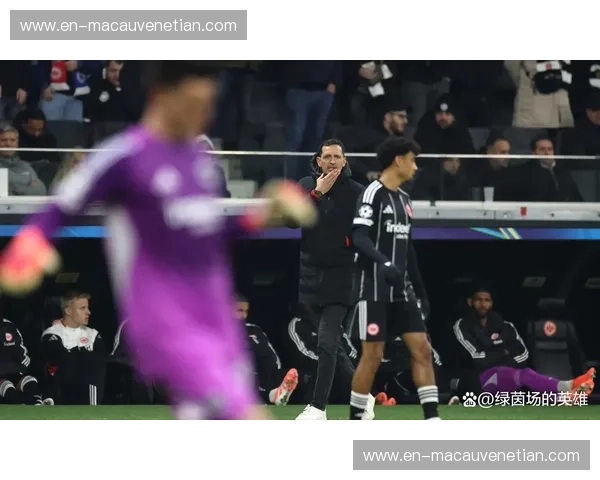 铁血基辅与优雅巴萨的宿命对决：在绿茵场寻找灵魂的终极共振